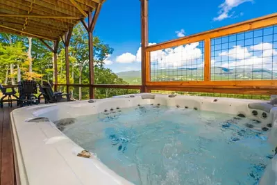 hot tub at a smoky mountain cabin rental