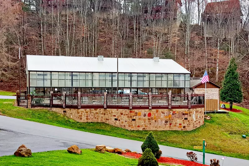 Smoky Ridge Lodge