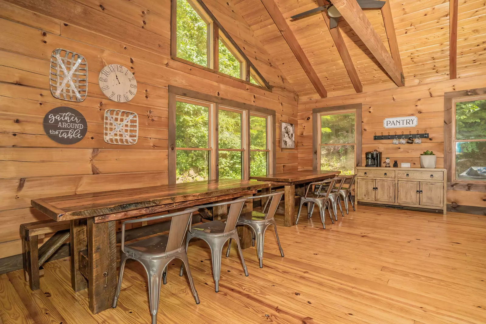 The Grand Cedar Hideaway