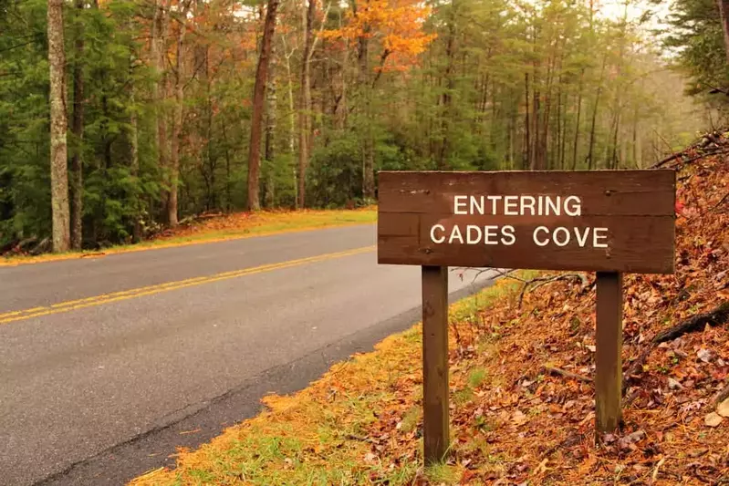 cades cove entrance