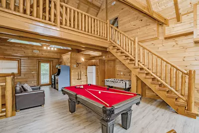 Swimming Bear Lodge