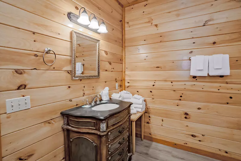 Swimming Bear Lodge