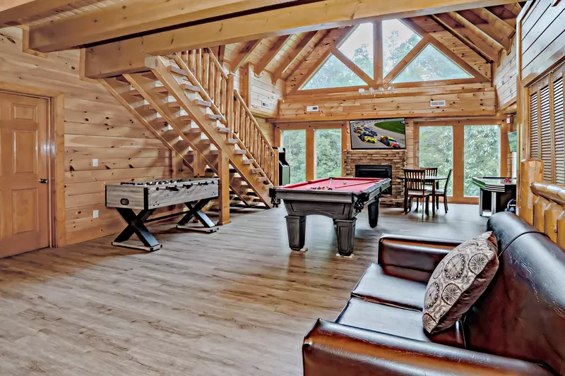 Swimming Bear Lodge