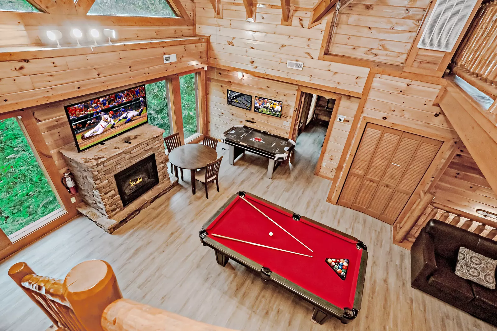 Swimming Bear Lodge