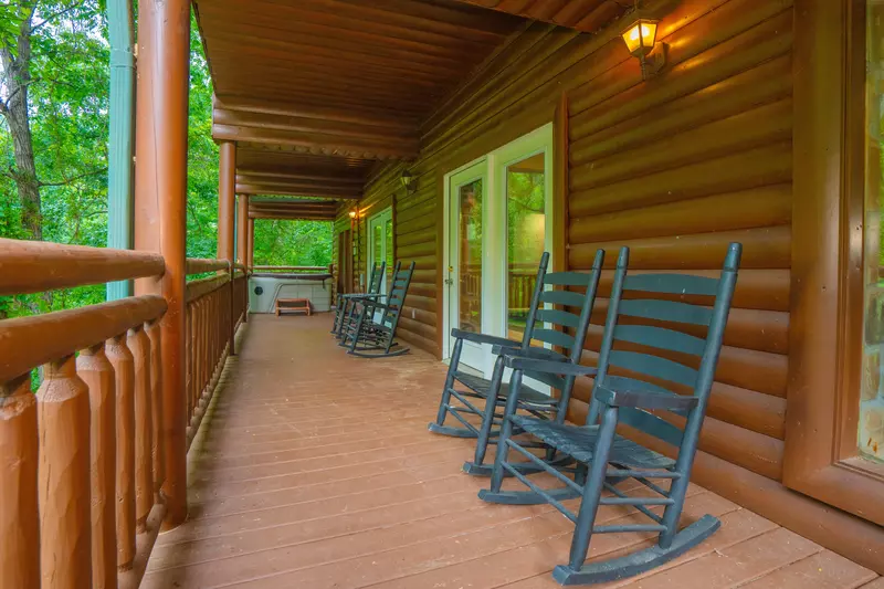 Swimming Bear Lodge