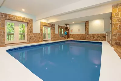 Swimming Bear Lodge