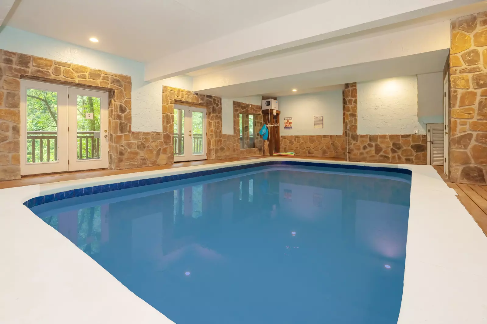 Swimming Bear Lodge
