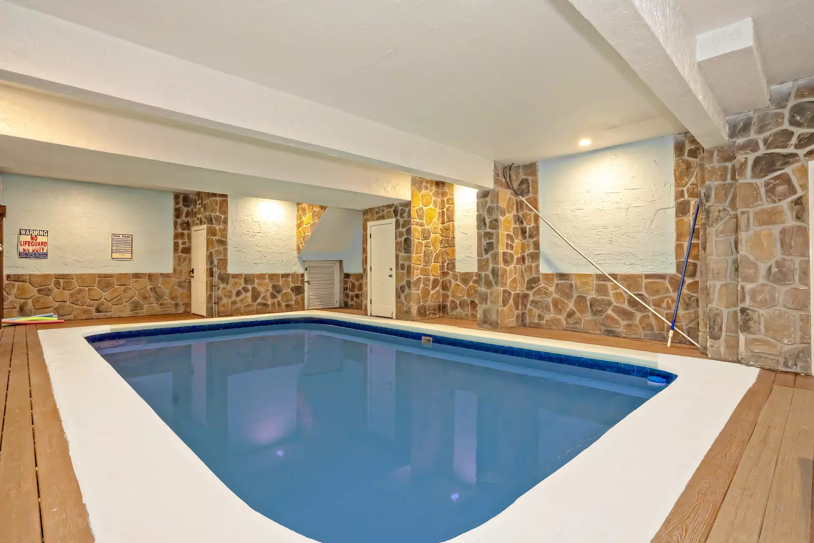 Swimming Bear Lodge