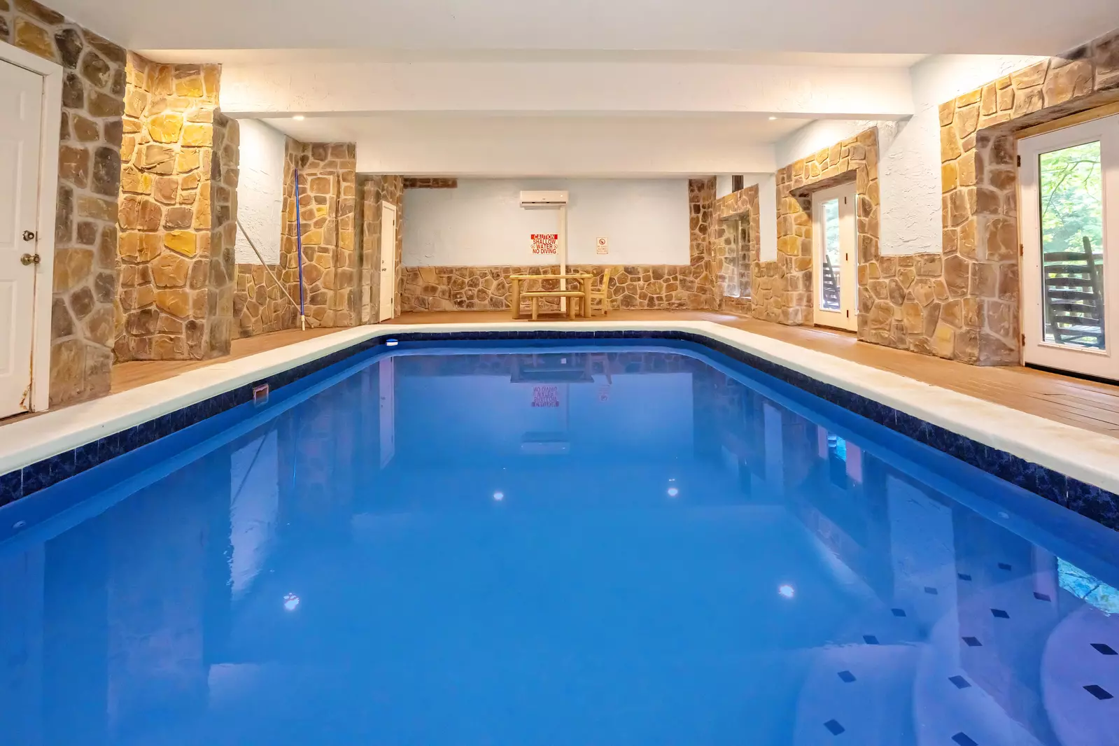 Swimming Bear Lodge