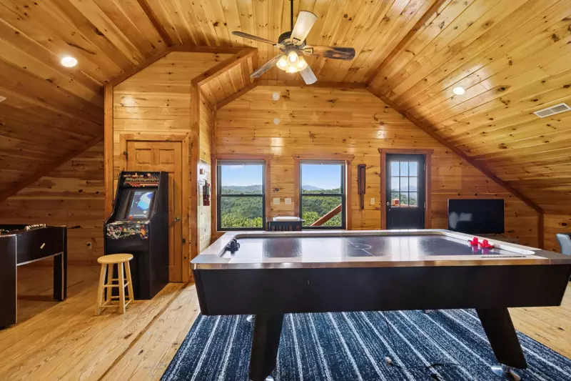 Amazing Adventure Lodge