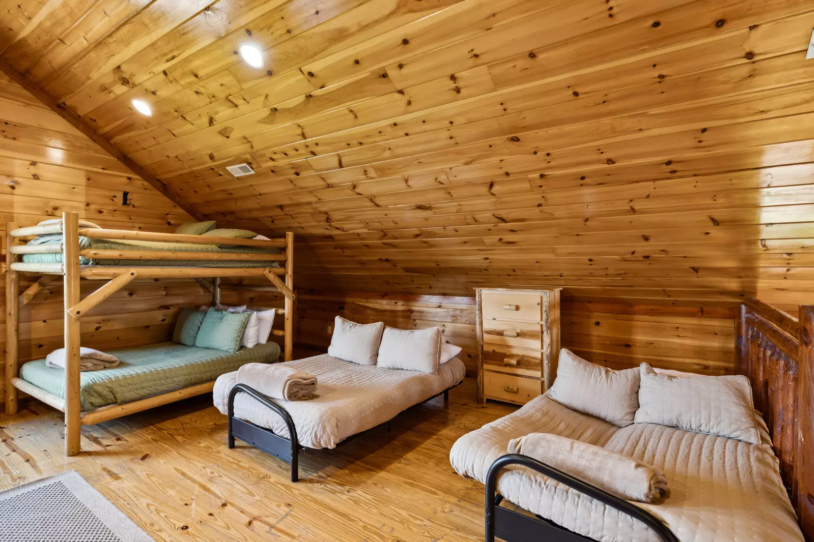Amazing Adventure Lodge