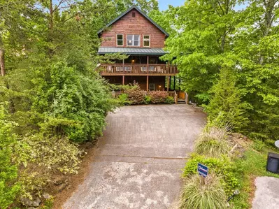 Keaton's Star Spangled Cabin
