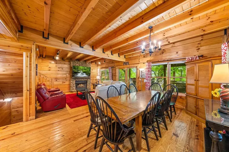 Keaton's Star Spangled Cabin