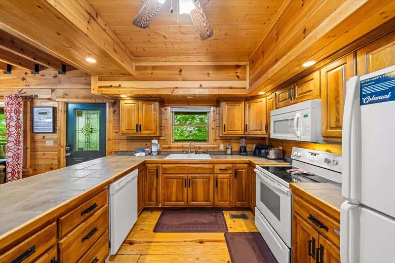Keaton's Star Spangled Cabin