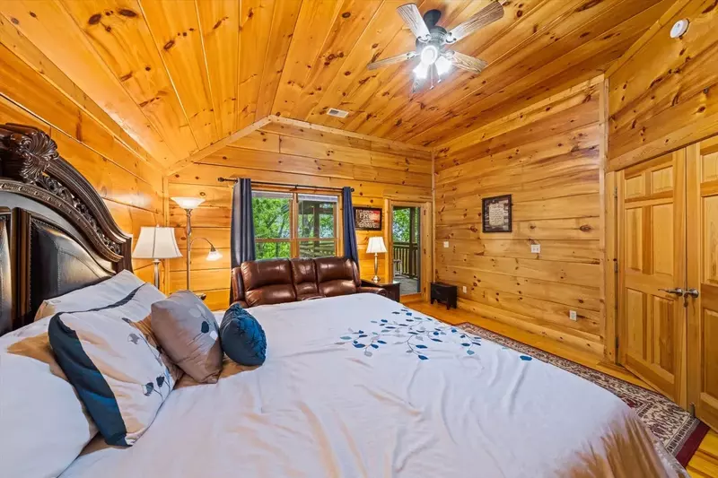 Keaton's Star Spangled Cabin