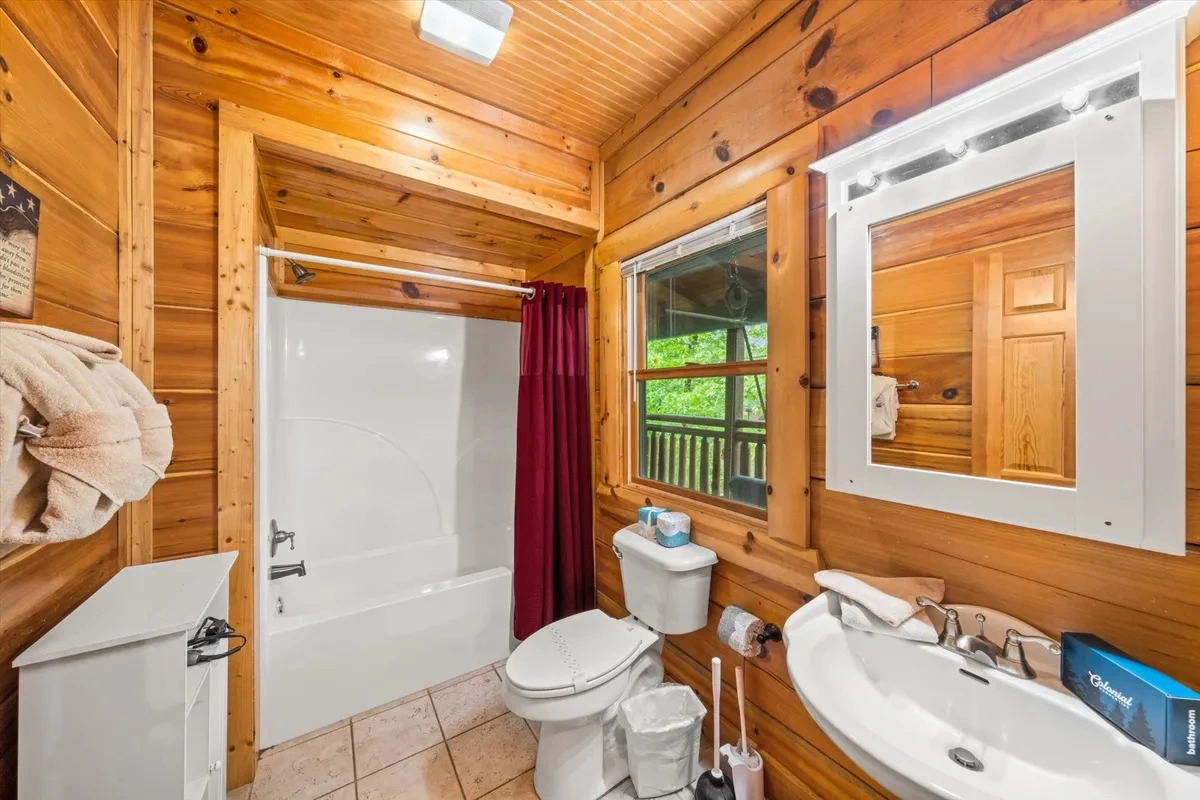 Keaton's Star Spangled Cabin