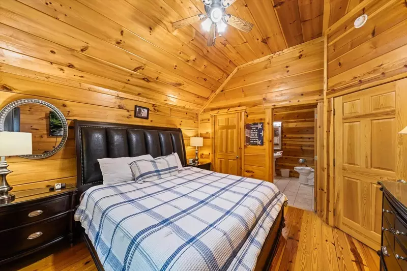 Keaton's Star Spangled Cabin