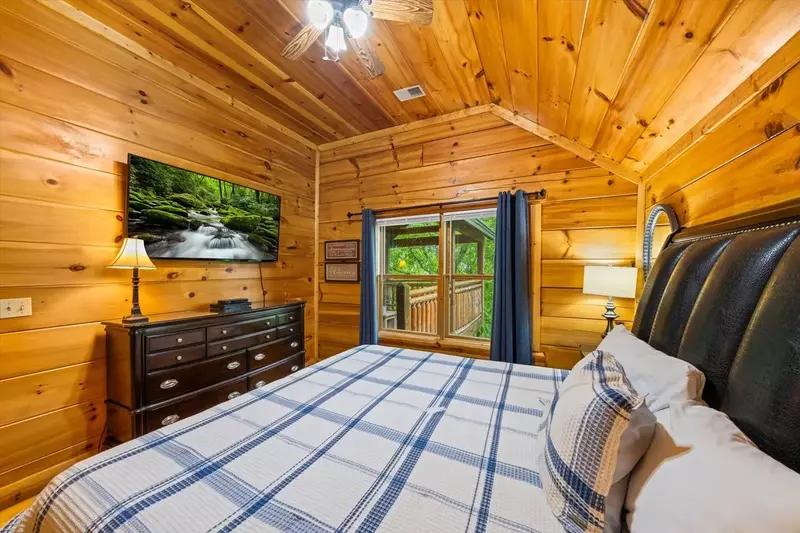 Keaton's Star Spangled Cabin