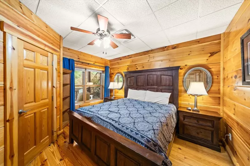 Keaton's Star Spangled Cabin