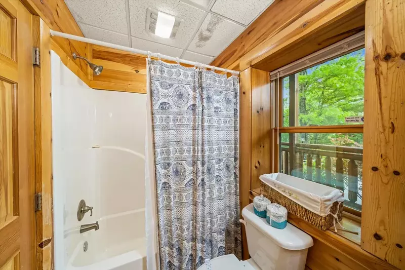 Keaton's Star Spangled Cabin