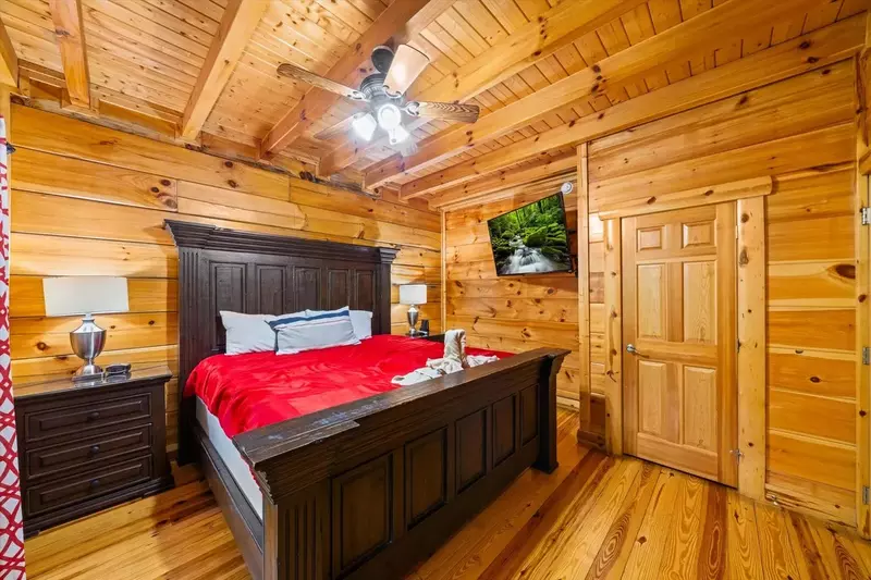 Keaton's Star Spangled Cabin