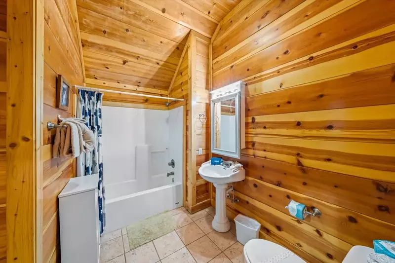 Keaton's Star Spangled Cabin