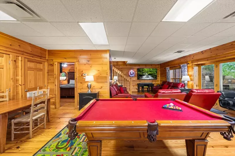 Keaton's Star Spangled Cabin