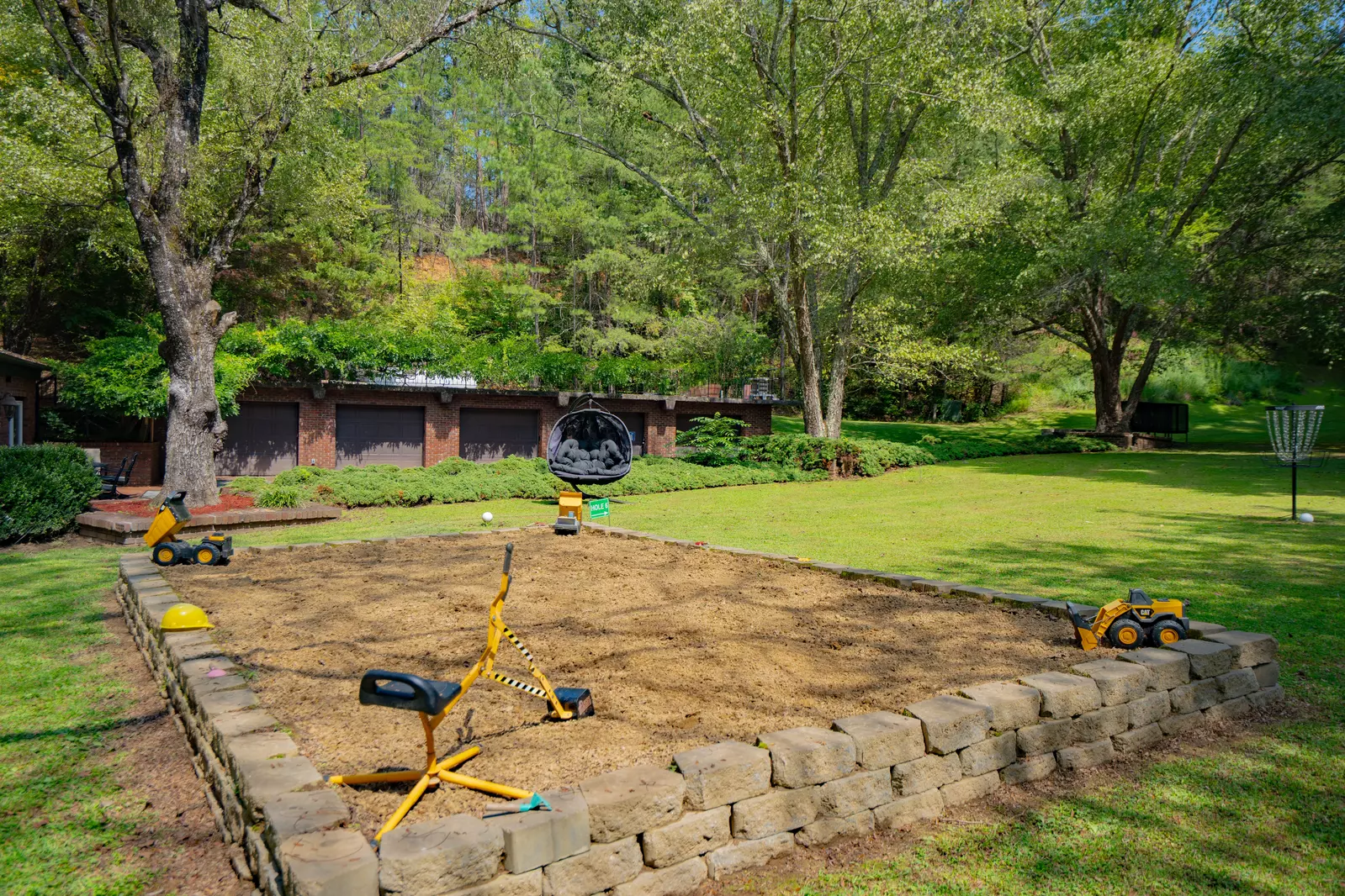 The Manor @ Smoky Mountains Estate