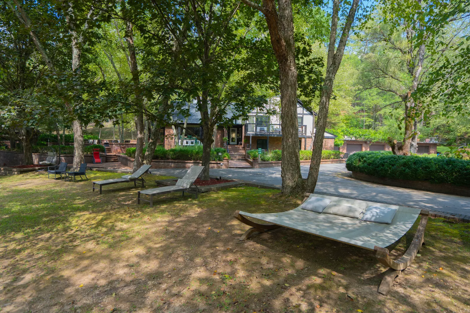 The Manor @ Smoky Mountains Estate