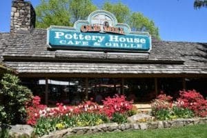 old mill pottery house cafe and grill Southern restaurant in Pigeon Forge