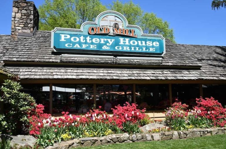 3 Pigeon Forge Restaurants to Go to For Delicious Dinner