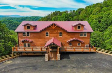 Top 5 Reasons Why Our Cabins Offer the Best Pigeon Forge Lodging Option for Groups