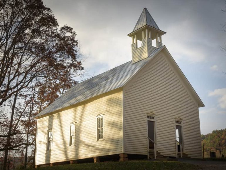 4 Must See Churches in Pigeon Forge TN and the National Park