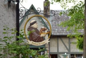 donut friar in gatlinburg